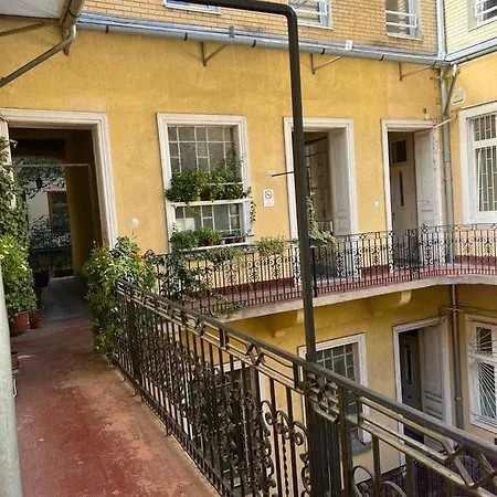 Elena Apartment
