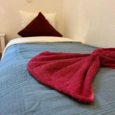 Elena * Budapest