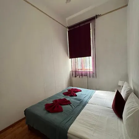 Elena Apartmán *