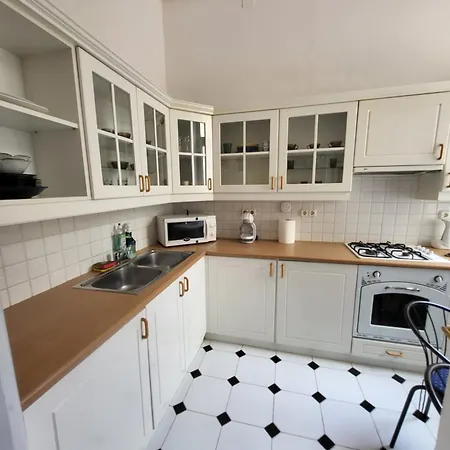 Elena Apartment